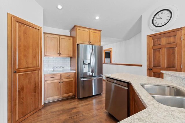 220 CORNELLIUS MARTIN COURT, De Pere, WI 54115