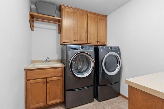 220 CORNELLIUS MARTIN COURT, De Pere, WI 54115