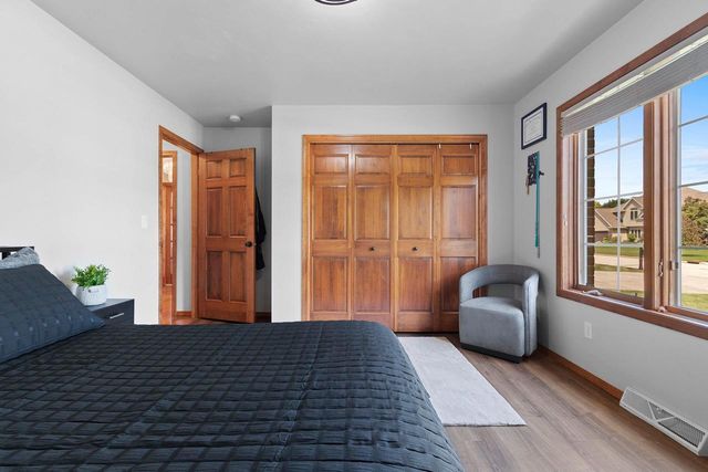 220 CORNELLIUS MARTIN COURT, De Pere, WI 54115
