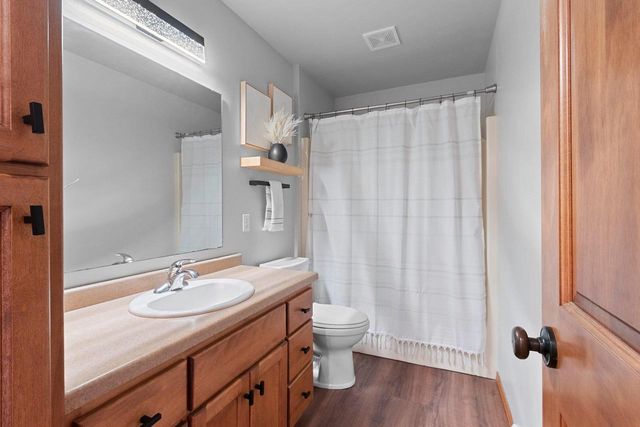 220 CORNELLIUS MARTIN COURT, De Pere, WI 54115