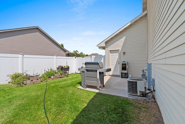 220 CORNELLIUS MARTIN COURT, De Pere, WI 54115