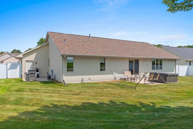 220 CORNELLIUS MARTIN COURT, De Pere, WI 54115