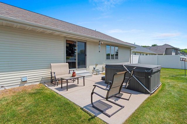 220 CORNELLIUS MARTIN COURT, De Pere, WI 54115