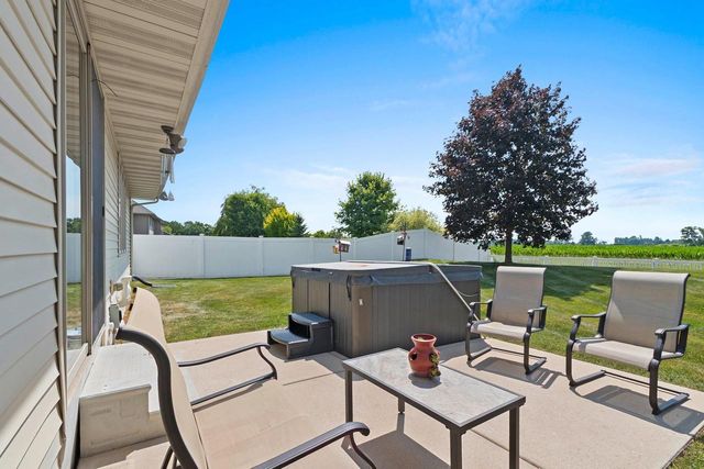 220 CORNELLIUS MARTIN COURT, De Pere, WI 54115