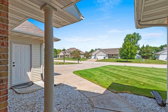 220 CORNELLIUS MARTIN COURT, De Pere, WI 54115
