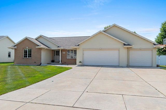 220 CORNELLIUS MARTIN COURT, De Pere, WI 54115