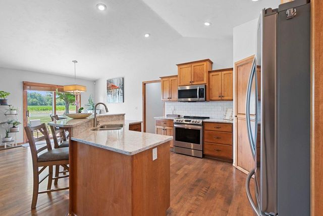 220 CORNELLIUS MARTIN COURT, De Pere, WI 54115