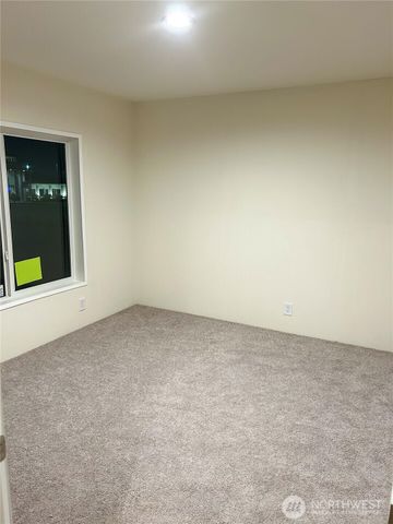 2010 Front Street #33, Lynden, WA 98264