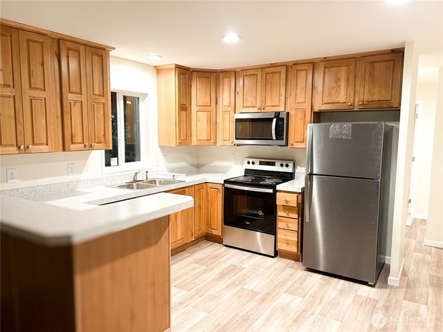 2010 Front Street #33, Lynden, WA 98264