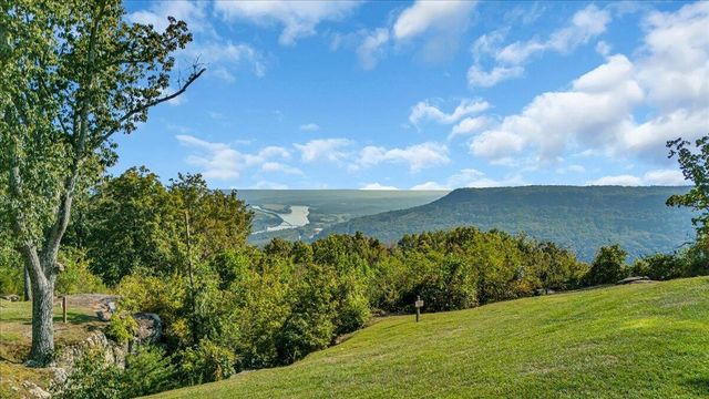 260 Compass Drive, Jasper, TN 37347