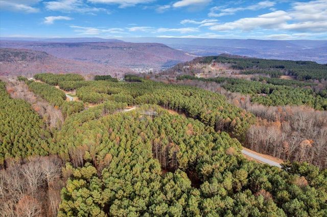 260 Compass Drive, Jasper, TN 37347