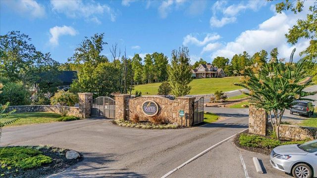 260 Compass Drive, Jasper, TN 37347