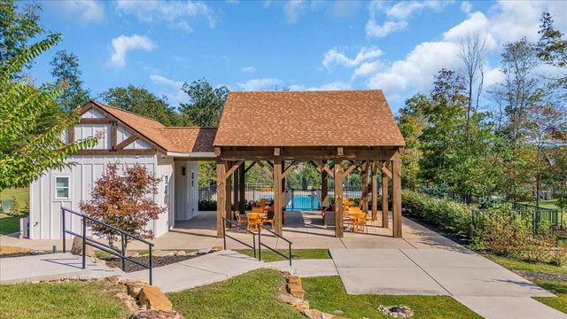 260 Compass Drive, Jasper, TN 37347