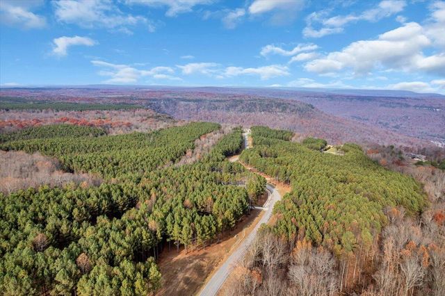 260 Compass Drive, Jasper, TN 37347