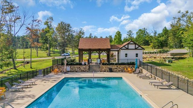 260 Compass Drive, Jasper, TN 37347