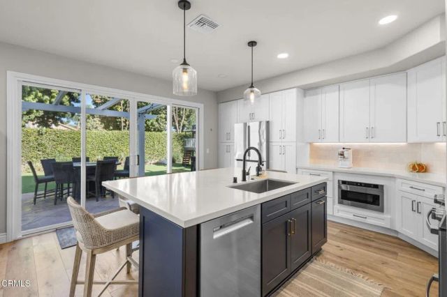 484 Via Olivera, Camarillo, CA 93012