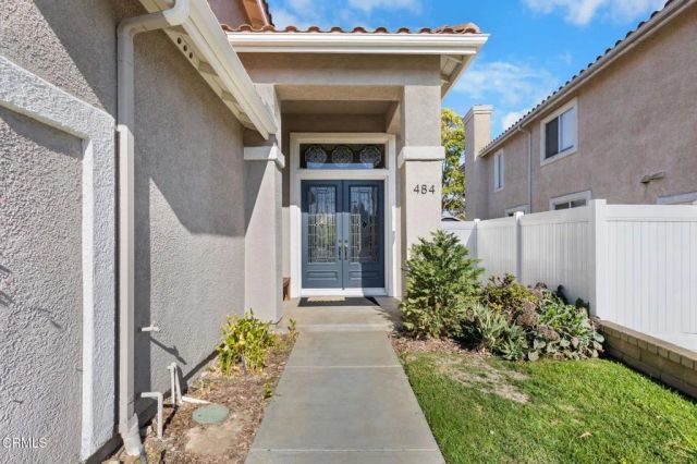 484 Via Olivera, Camarillo, CA 93012