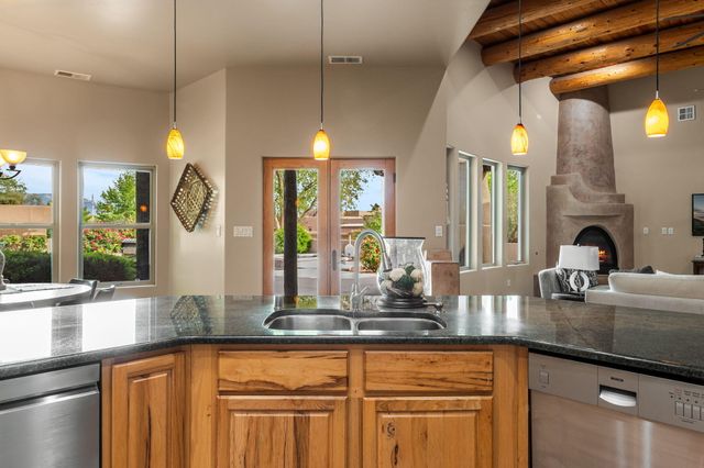 116 Savannah Lane, Corrales, NM 87048