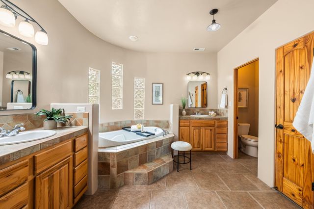 116 Savannah Lane, Corrales, NM 87048