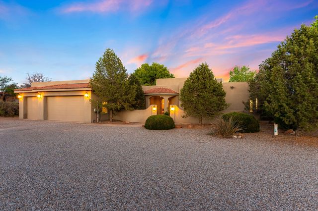 116 Savannah Lane, Corrales, NM 87048
