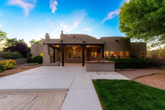 116 Savannah Lane, Corrales, NM 87048