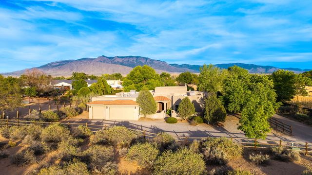 116 Savannah Lane, Corrales, NM 87048