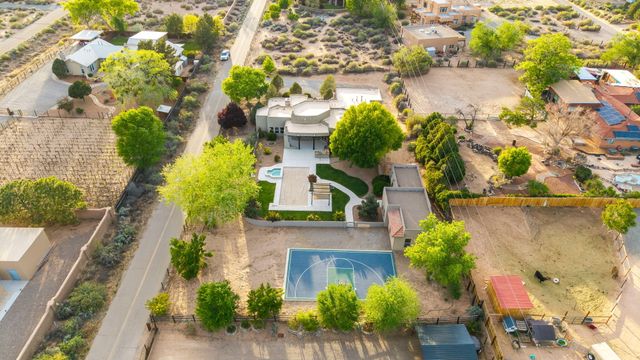 116 Savannah Lane, Corrales, NM 87048