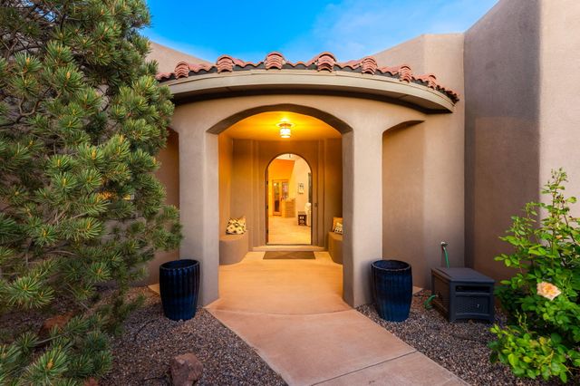 116 Savannah Lane, Corrales, NM 87048