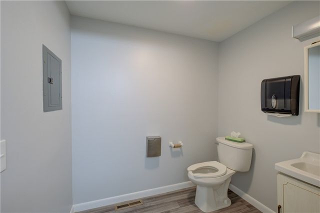626 Toll Gate Road, Warwick, RI 02886