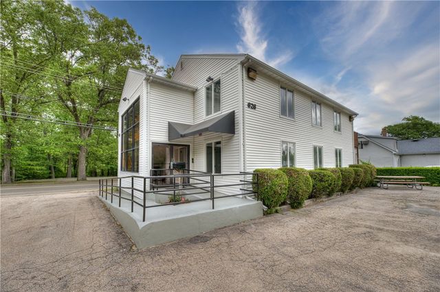 626 Toll Gate Road, Warwick, RI 02886