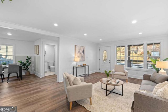 170 Stanhope Circle NW, Atlanta, GA 30314