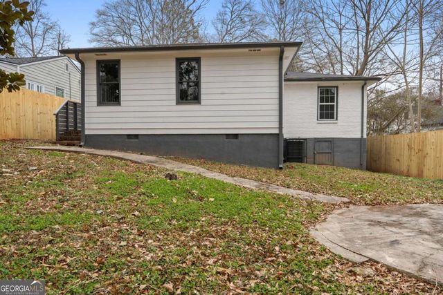 170 Stanhope Circle NW, Atlanta, GA 30314