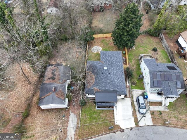 170 Stanhope Circle NW, Atlanta, GA 30314