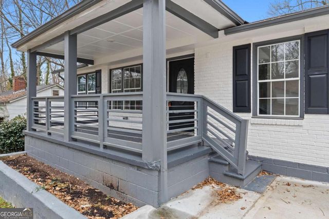 170 Stanhope Circle NW, Atlanta, GA 30314