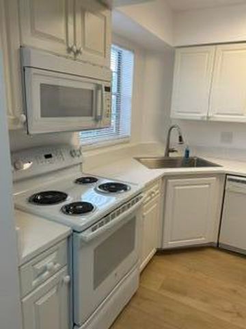 18081 SE Country Club Drive 21-205, Jupiter, FL 33469