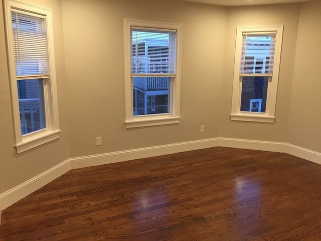 6 Dawes Terrace 3, Boston, MA 02125