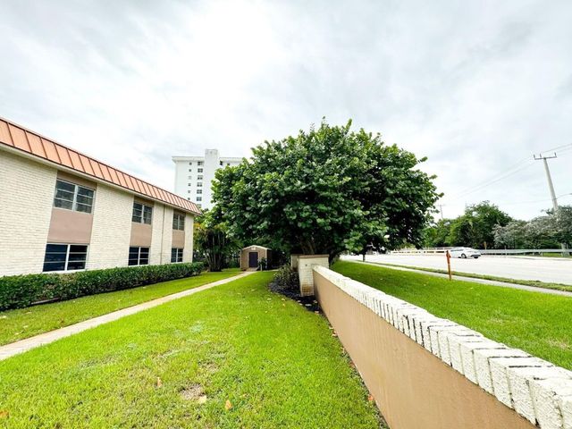 12 NE 19th Court 204A, Wilton Manors, FL 33305