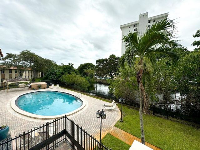 12 NE 19th Court 204A, Wilton Manors, FL 33305