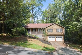 4916 Hawk Trail NE, Marietta, GA 30066