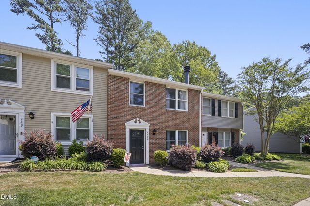 7728 Crown Crest Court, Raleigh, NC 27615