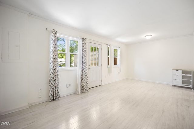 7728 Crown Crest Court, Raleigh, NC 27615