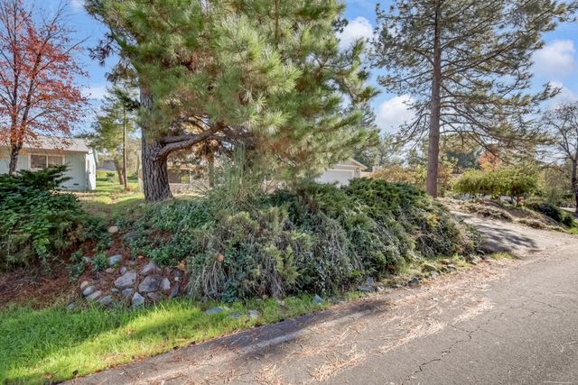 14673 Nutmeg Ct, Penn Valley, CA 95946