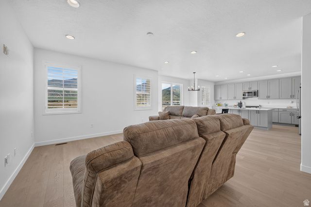 931 S TANNER RD, Santaquin, UT 84655