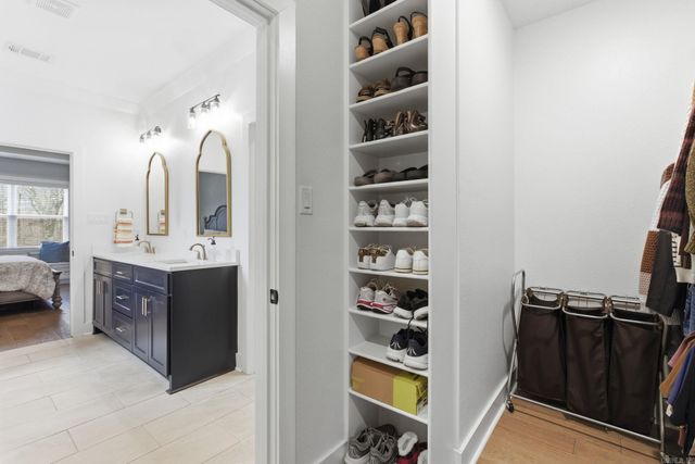 877 Belle Grove Loop, Benton, AR 72019