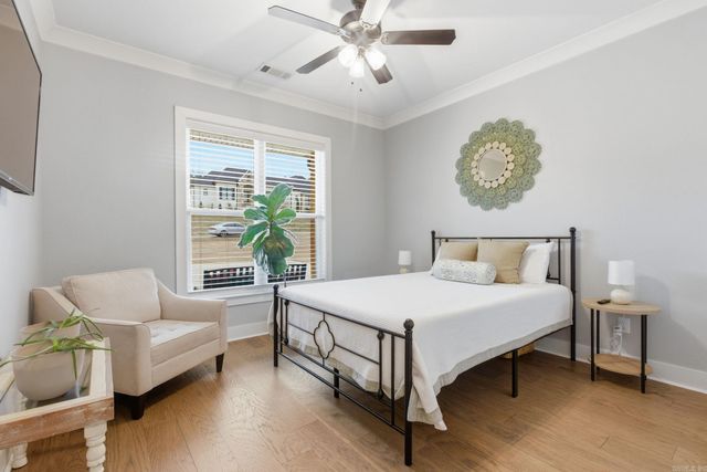 877 Belle Grove Loop, Benton, AR 72019