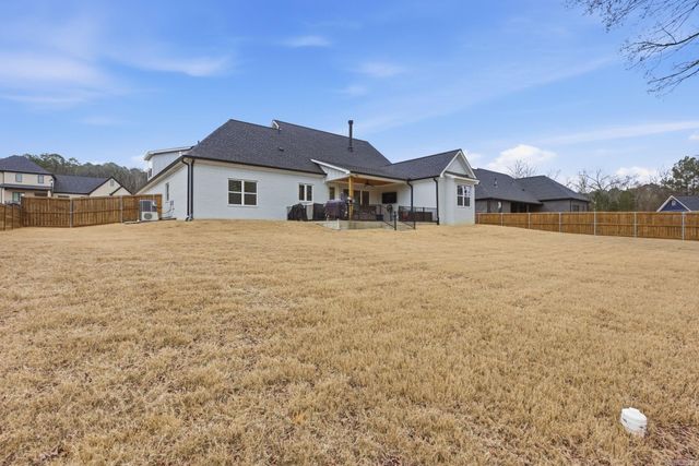 877 Belle Grove Loop, Benton, AR 72019