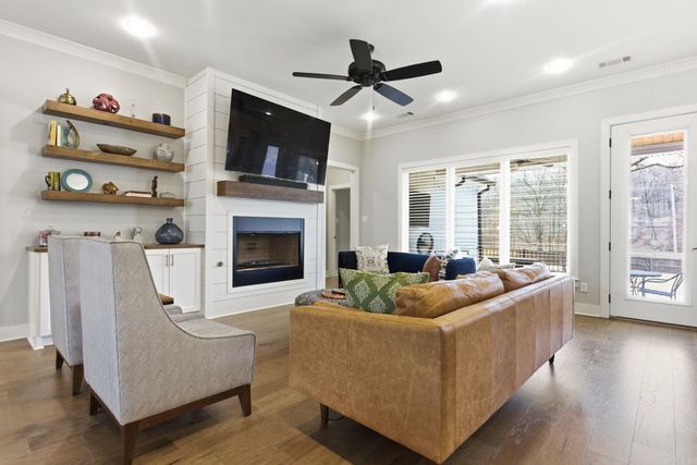 877 Belle Grove Loop, Benton, AR 72019