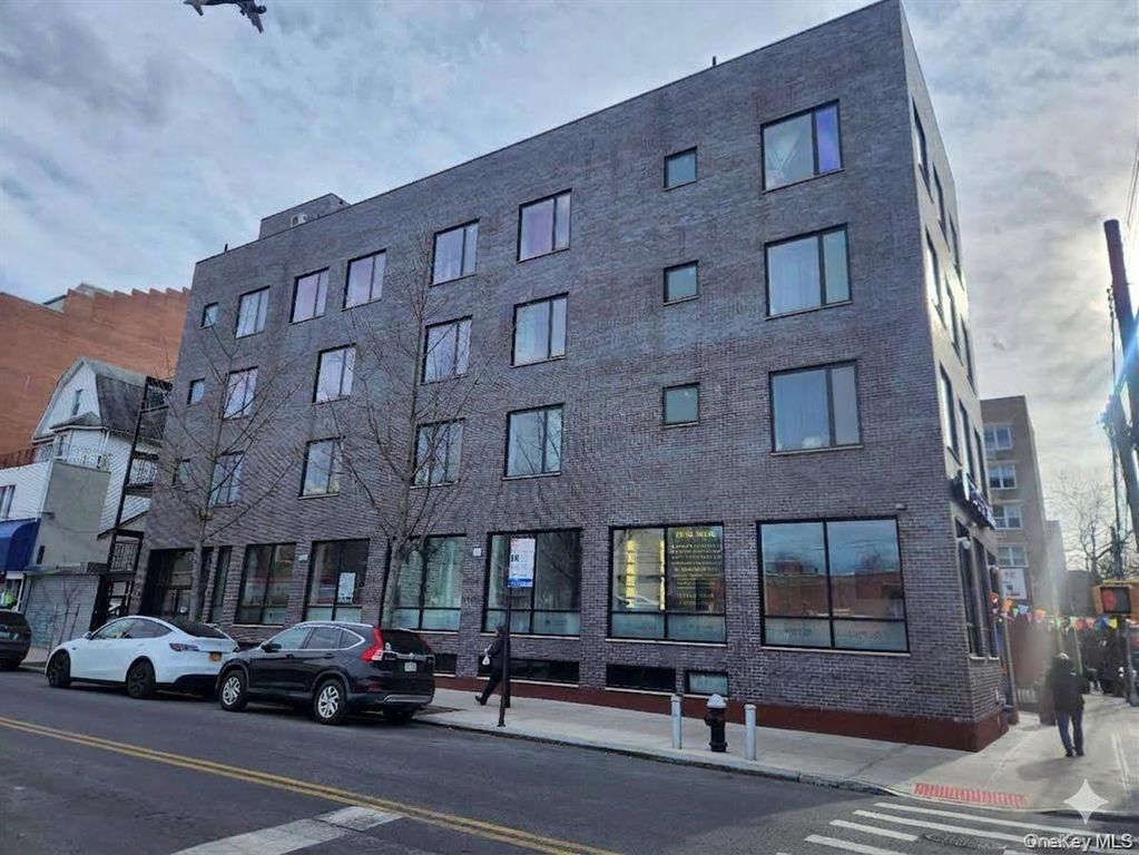 42-08 Bowne Street 102, Flushing, NY 11355 — exterior