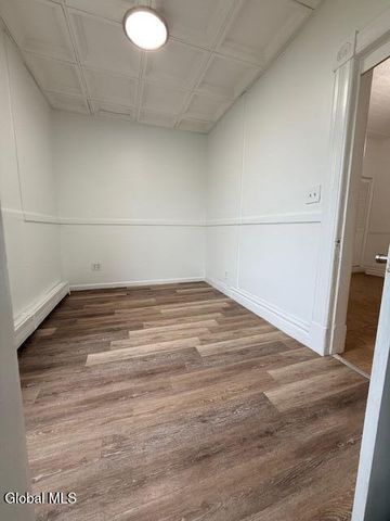 146 6th Avenue, Troy, NY 12180