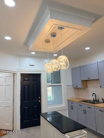 146 6th Avenue, Troy, NY 12180